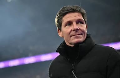 斯洛特帅位悬了？利物浦换帅传闻反转，关键战成救命稻草_格拉斯_水晶宫_球迷